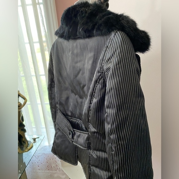 BEBE DOUBLE BREASTED PUFFER COAT REMOVABLE FAUX FUR COLLAR US S pinstripe - Picture 7 of 12